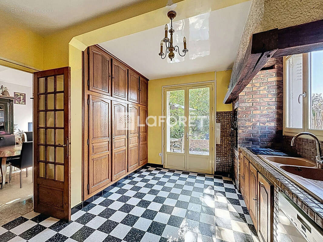 Maison à SARTROUVILLE