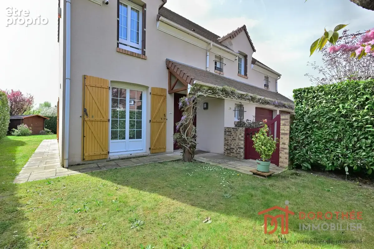 Maison 7 pièces 169 m² à vendre à Marolles-En-Brie (94440) - photo 2