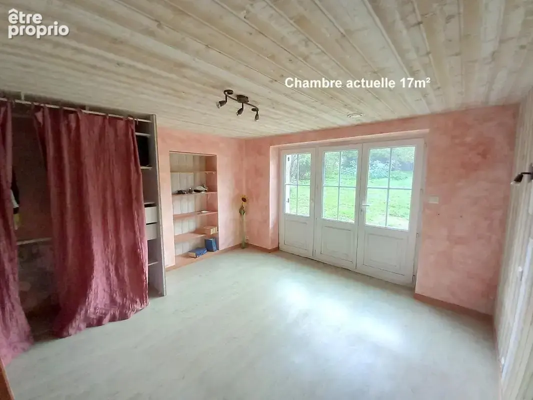 SAINT-PIERRE-LA-COUR – Longère en pierre 130m² avec dépendances et terrain d'1,34ha - photo 13