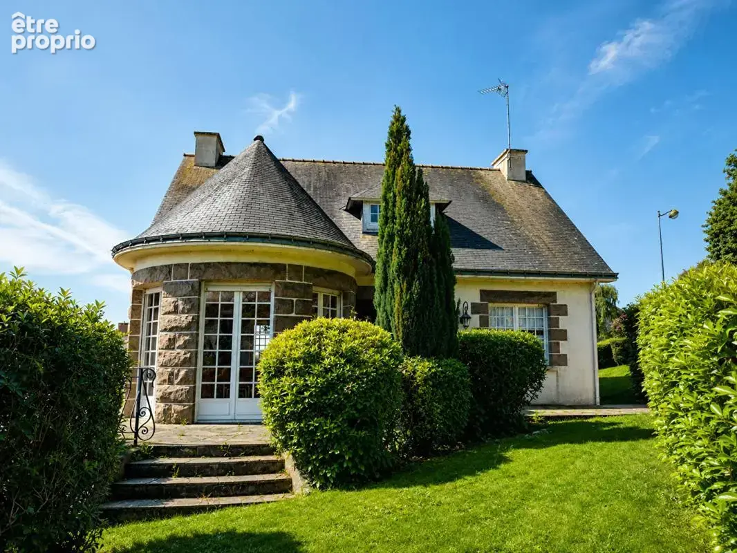 Maison à MUR-DE-BRETAGNE