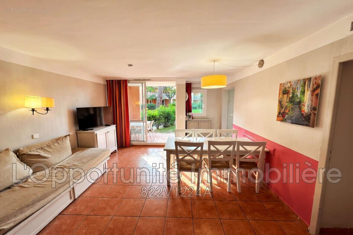 Appartement à MANDELIEU-LA-NAPOULE