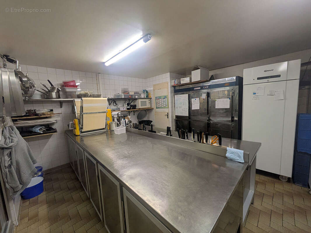 Commerce à FOUGERES