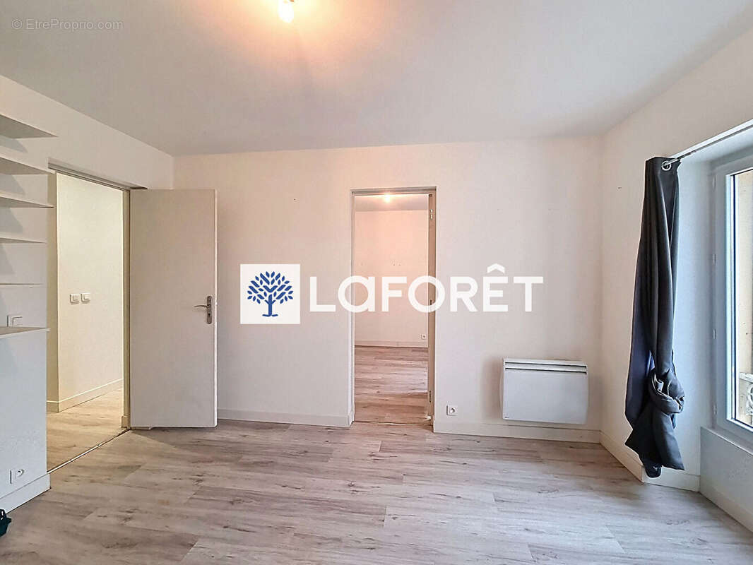 Maison à JOUY-LE-CHATEL