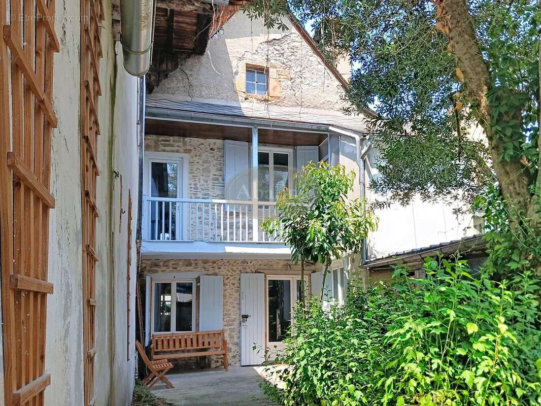 Maison à OLORON-SAINTE-MARIE