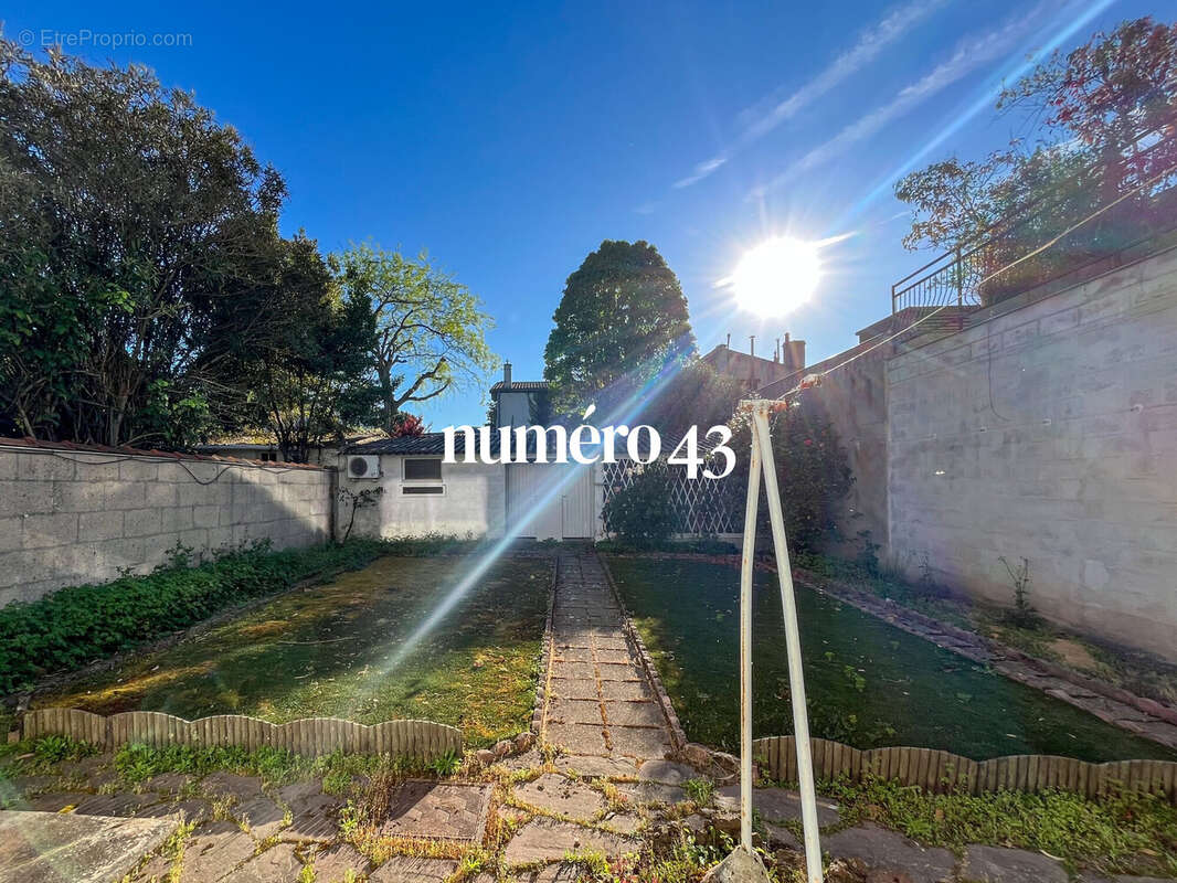 Maison à LE BOUSCAT