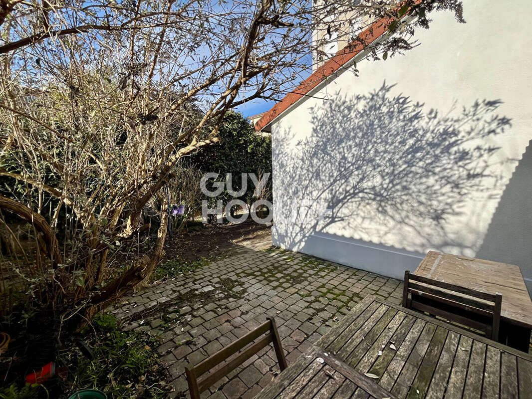 Appartement à FONTENAY-SOUS-BOIS