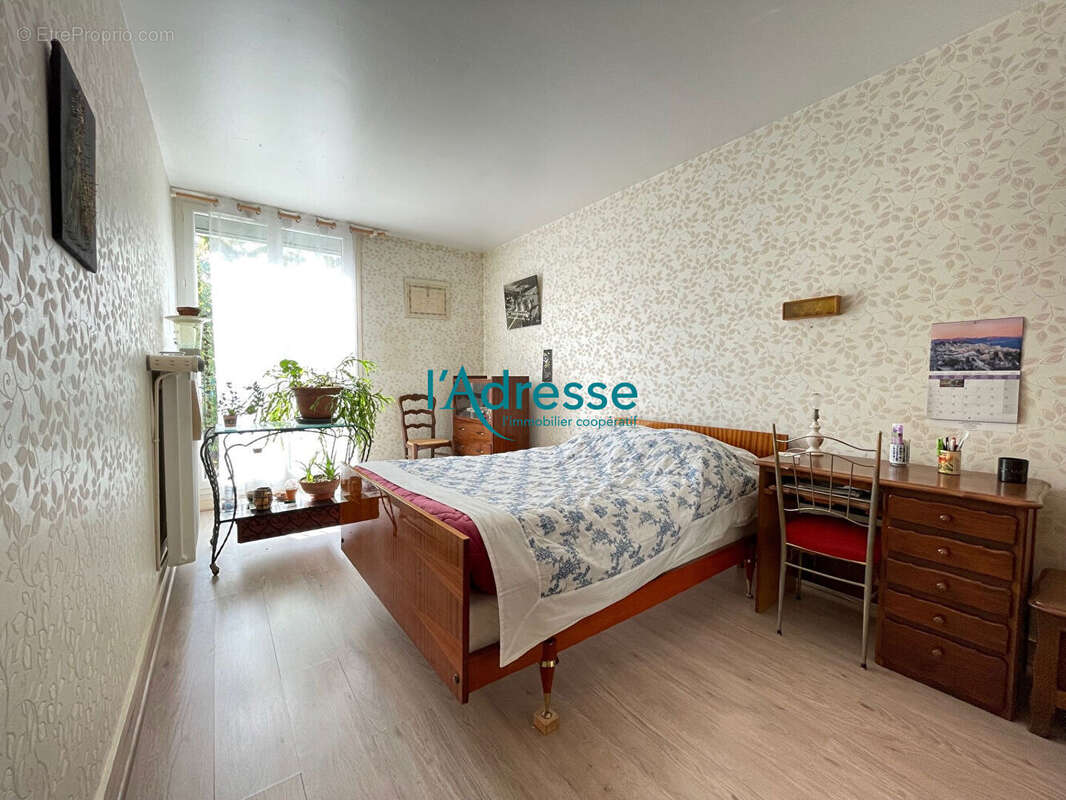 Appartement à NANTERRE