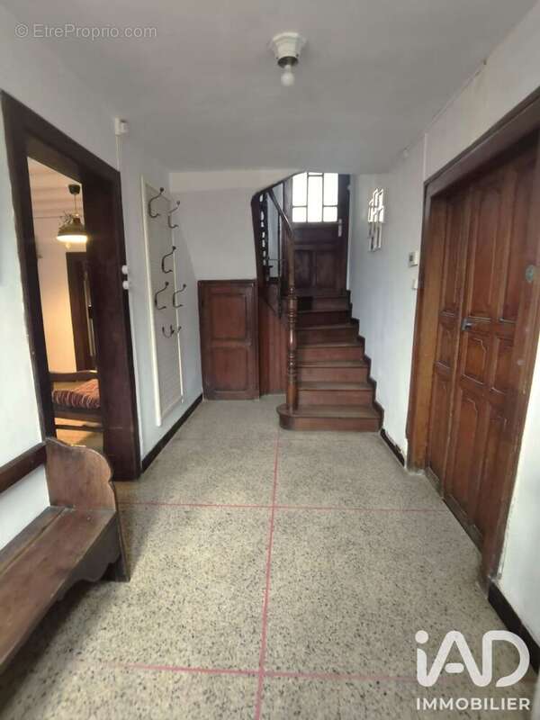 Maison 262 m² à Lurbe-Saint-Christau  - photo 6