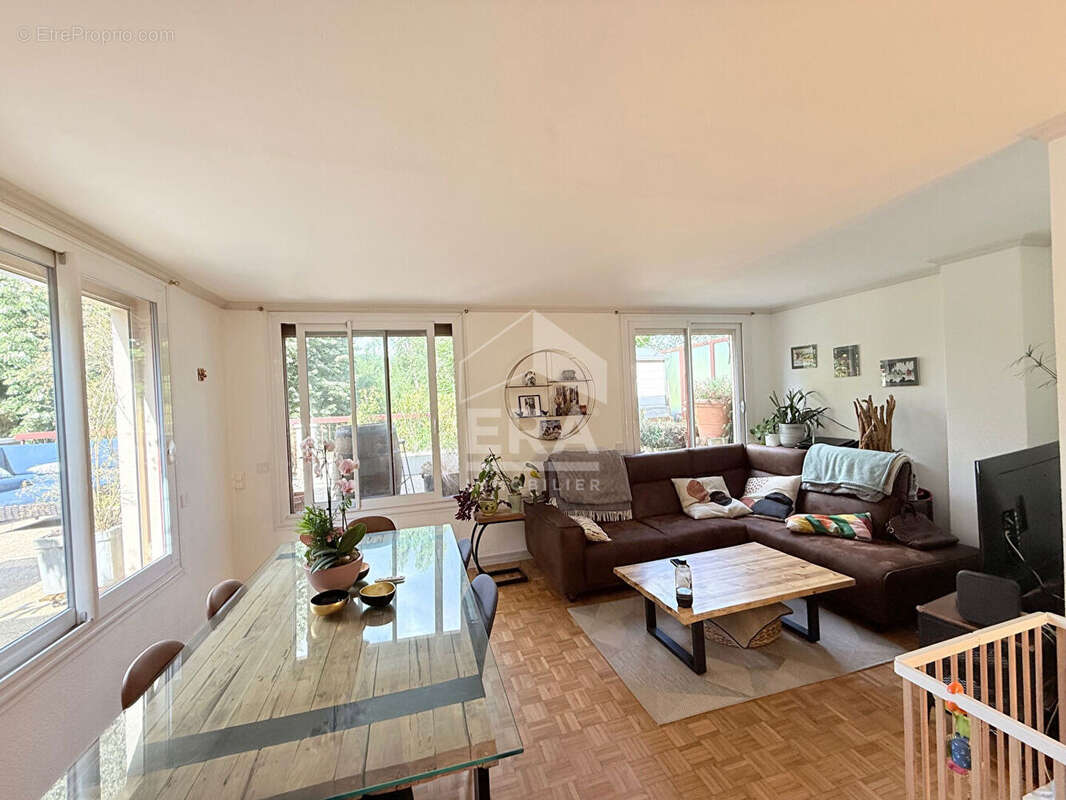 Appartement à GIF-SUR-YVETTE