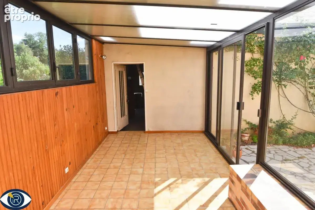 Maison 88 m² à Laval  - photo 8