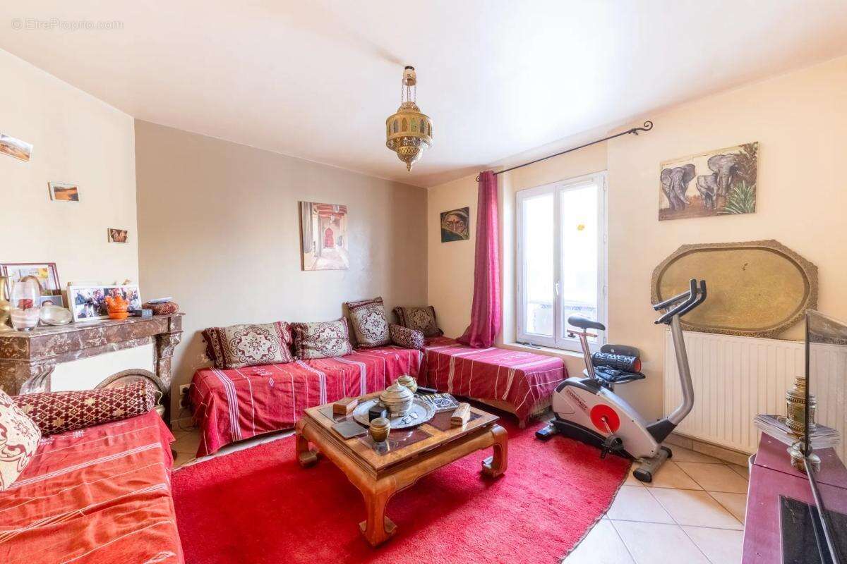 Maison à MONTLIGNON