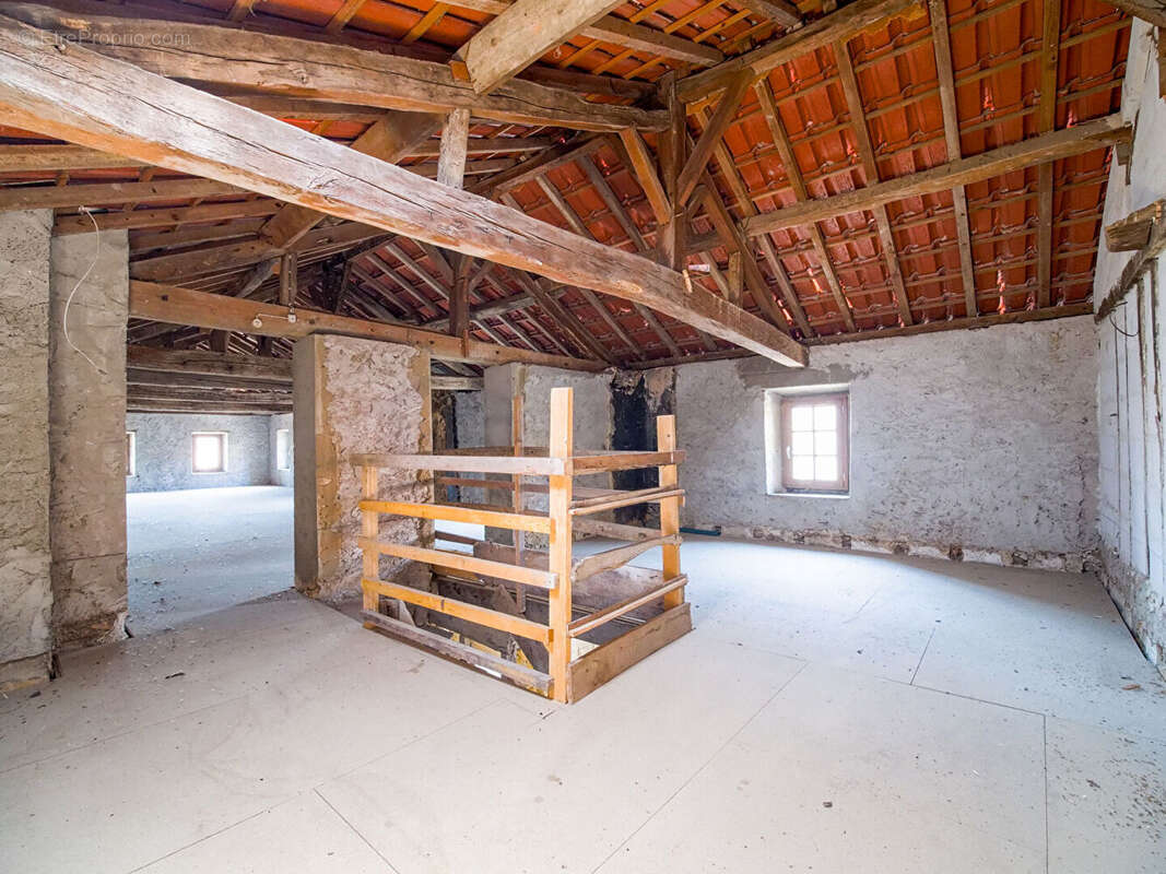 Appartement à GEAUNE