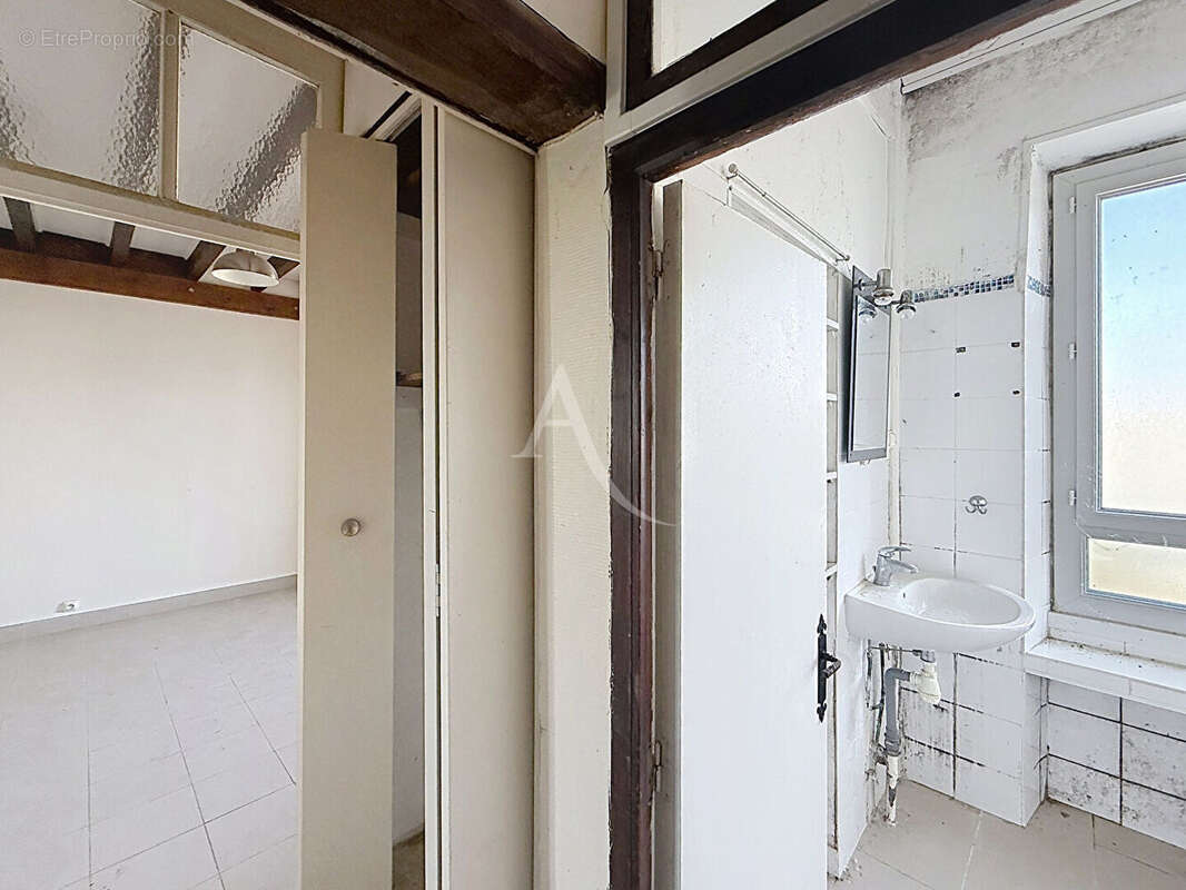 Appartement à LES PONTS-DE-CE