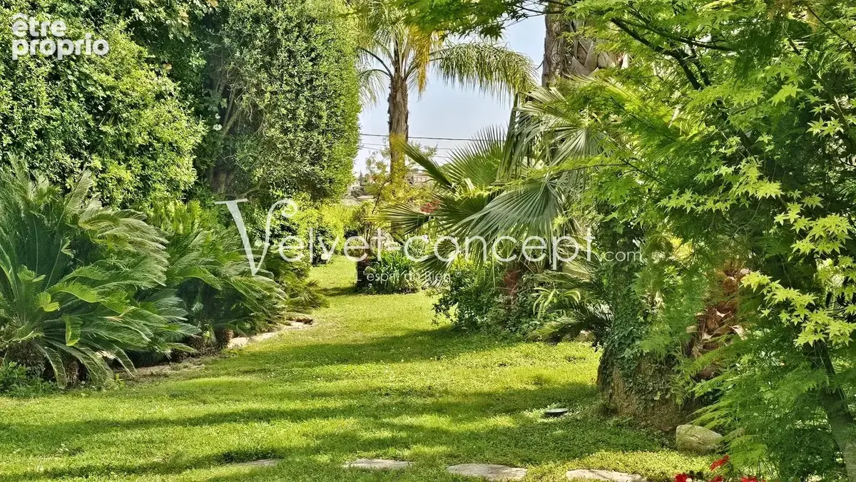 ANTIBES - Villa Contemporaine - Vue Mer - Calme - - photo 2