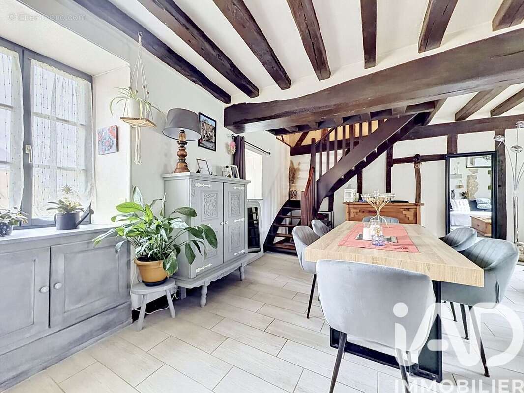 Photo 8 - Maison à LE GAULT-SAINT-DENIS