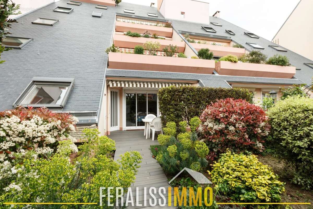 Appartement à ERAGNY