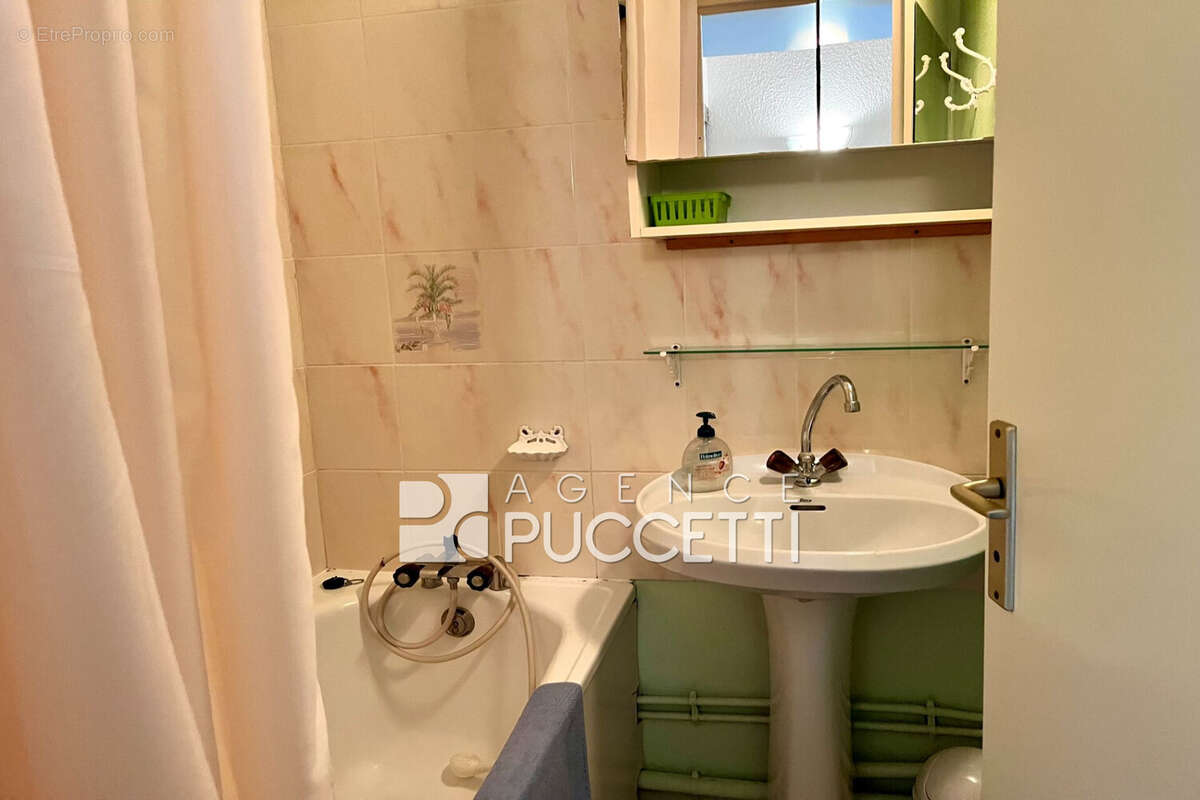 Appartement à VENCE