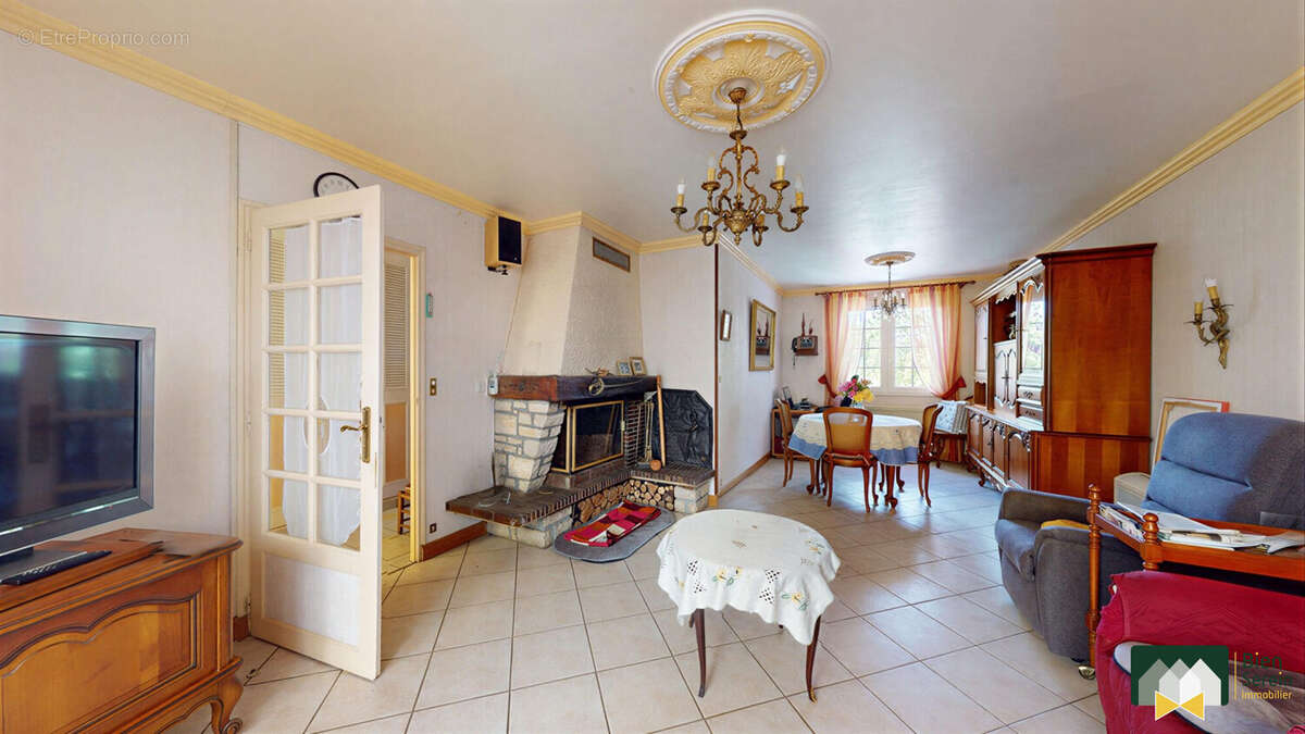 Maison à LUCE