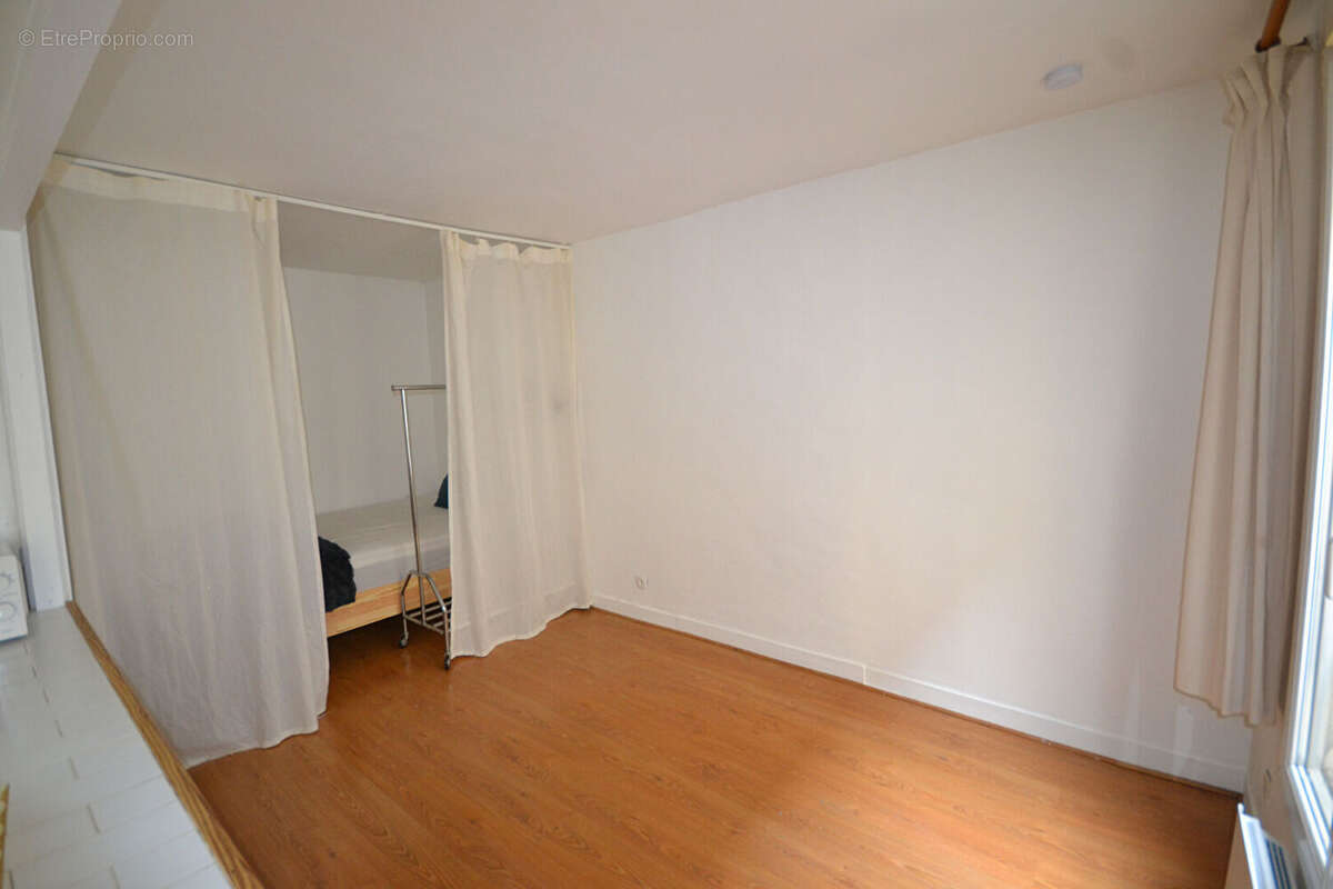 Appartement à PARIS-9E