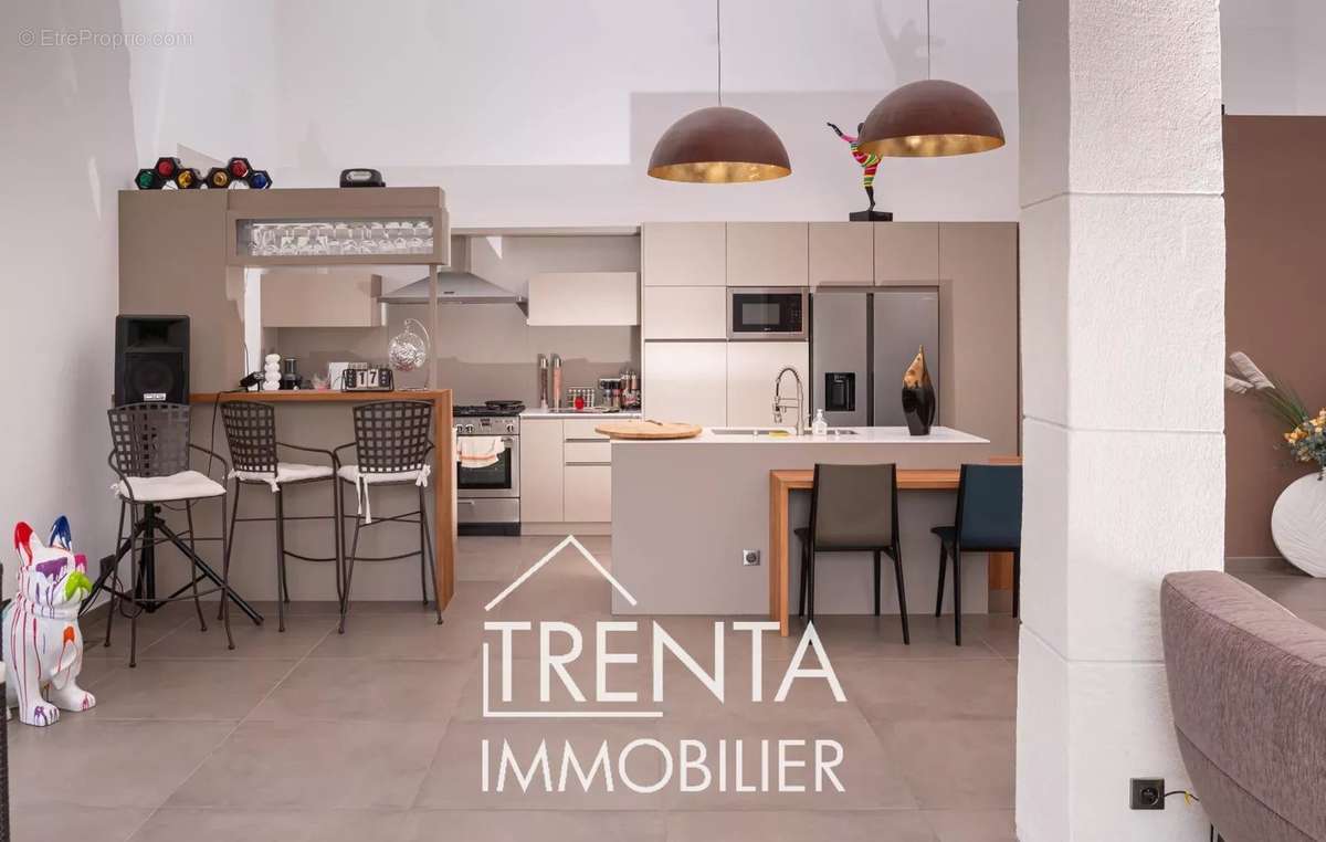 Maison à SAINT-JEAN-DE-MOIRANS