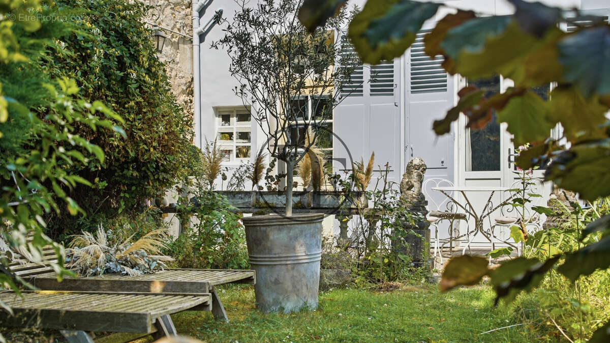 Maison à FONTAINEBLEAU