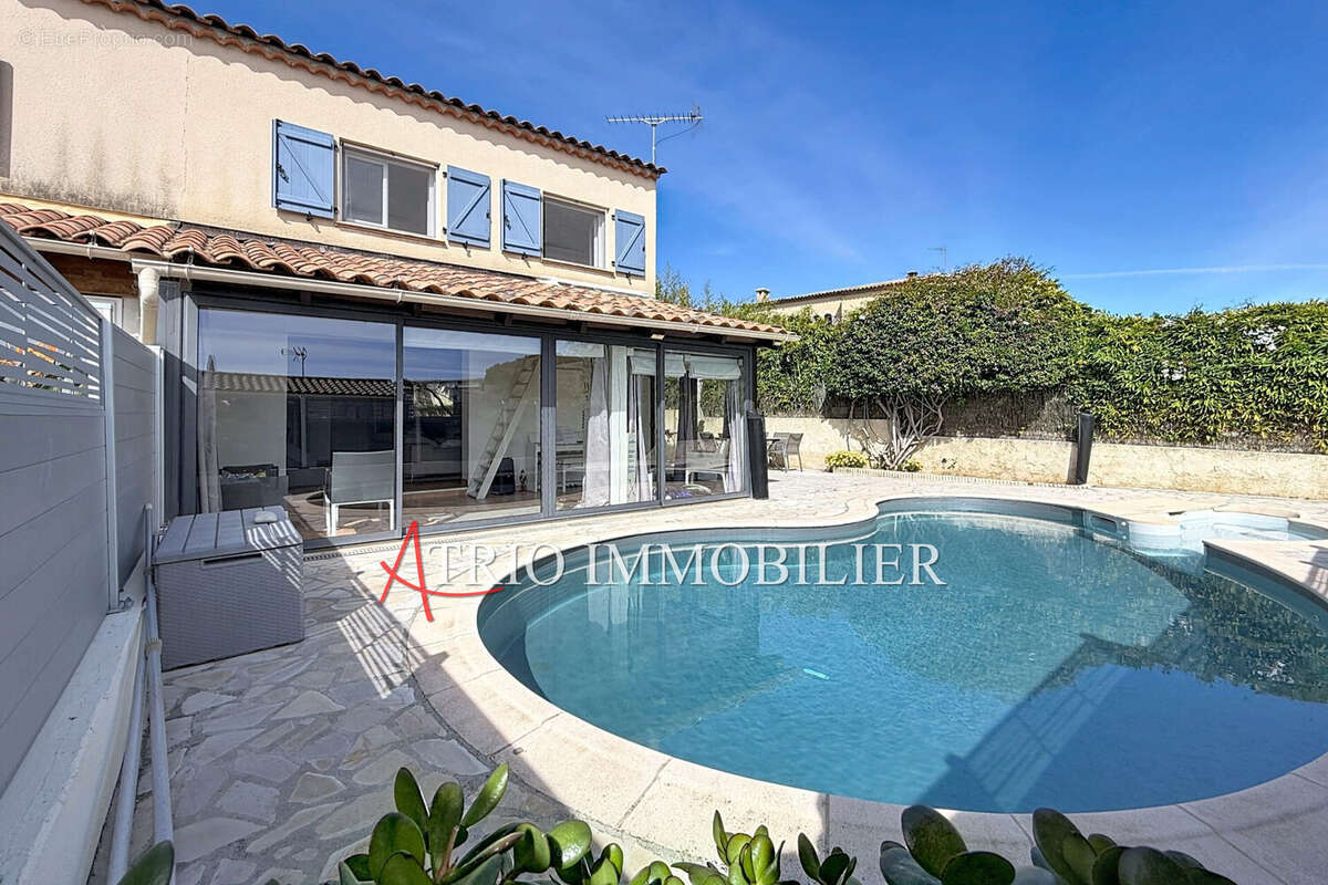 Maison 102 m² à Cagnes-Sur-Mer  - photo 9