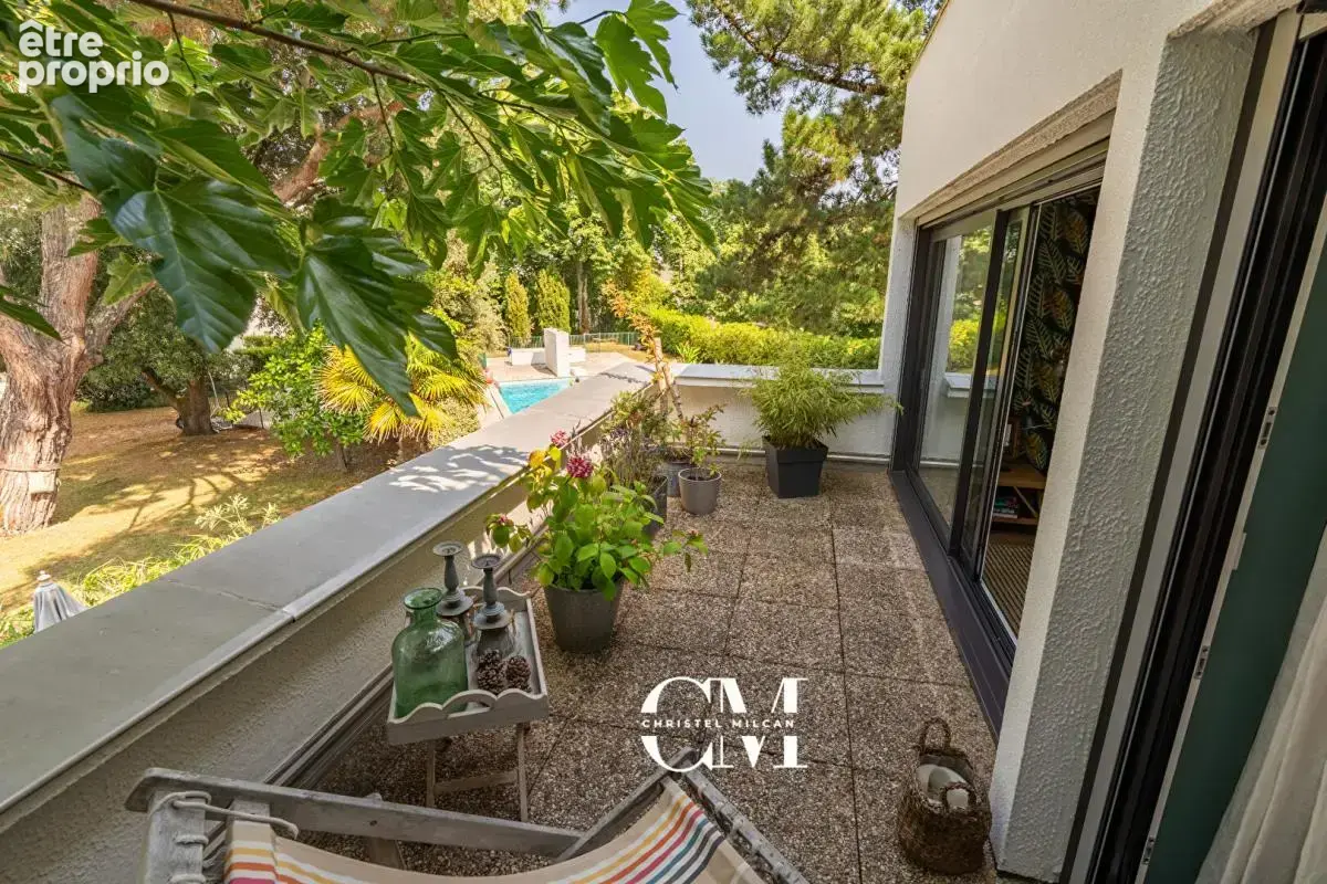 Bordeaux-Caudéran Duplex 98m² jardin, piscine, garage et parking - photo 6