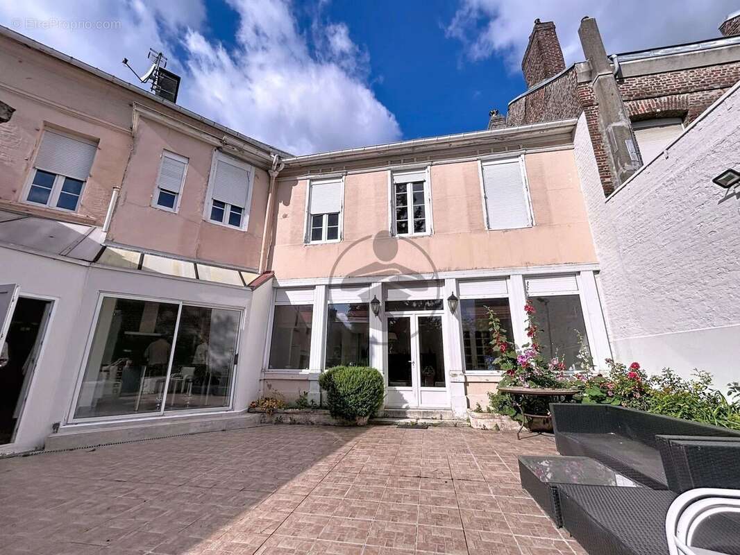 Maison à SAINT-QUENTIN