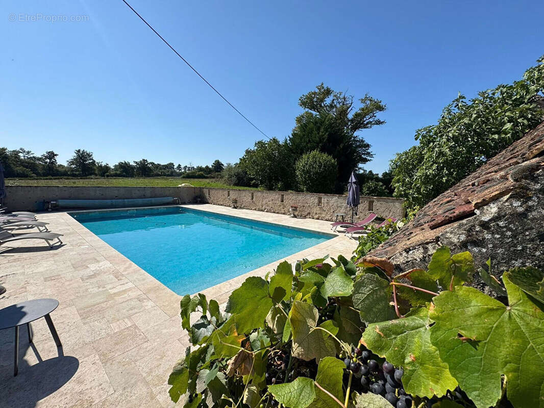 Maison à BRIGUEIL-LE-CHANTRE