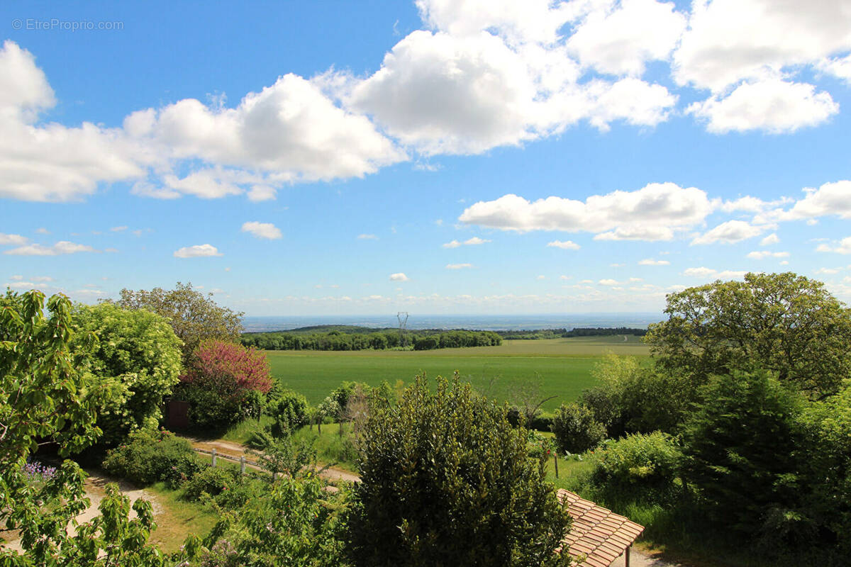 Maison à FLAVIGNEROT