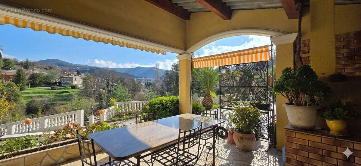 Maison à TOURRETTE-LEVENS