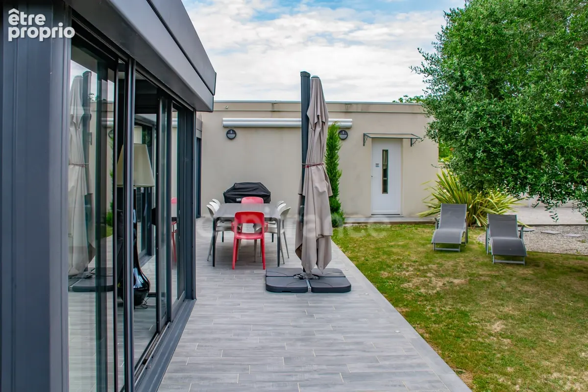Saujon – maison contemporaine avec piscine interieure - photo 6