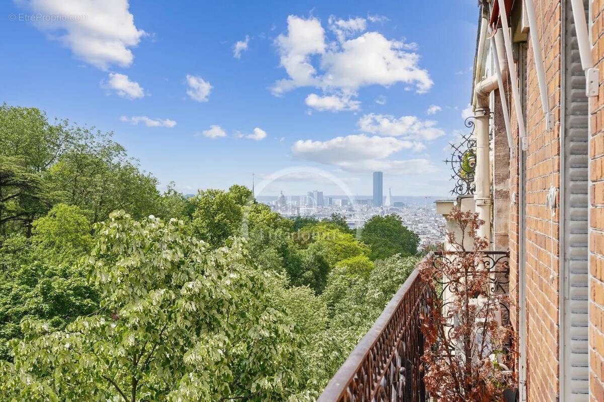 Appartement à PARIS-20E
