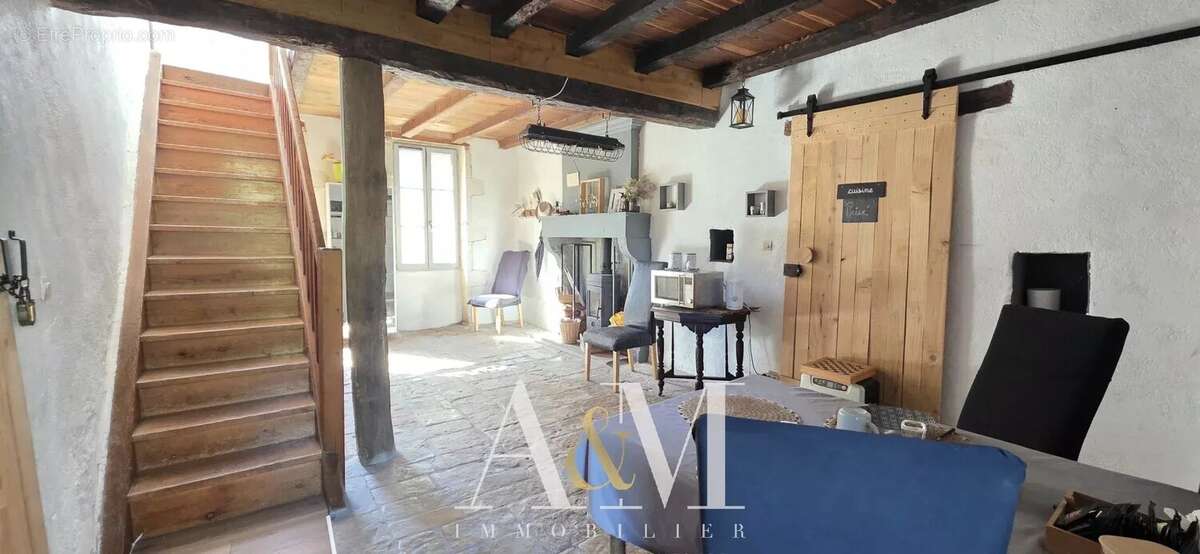 Maison à MAINE-DE-BOIXE