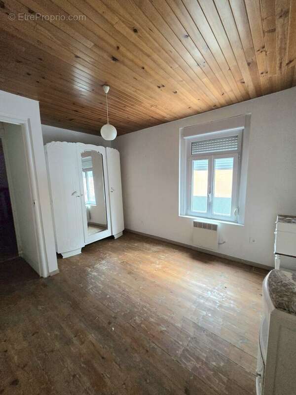 Maison à AULNOYE-AYMERIES