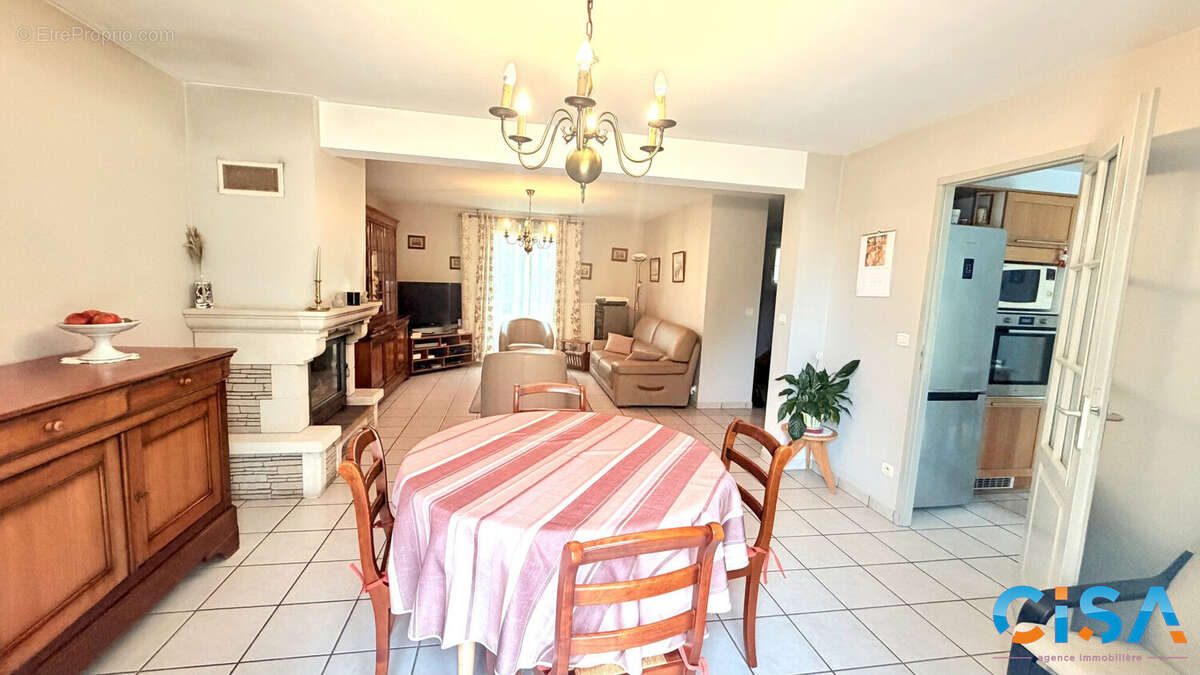 Maison 138 m² à Rieux  - photo 8