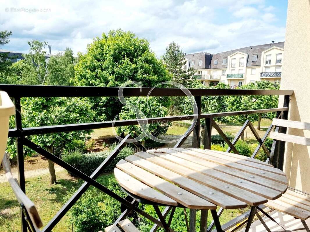 Appartement à VERNEUIL-SUR-SEINE