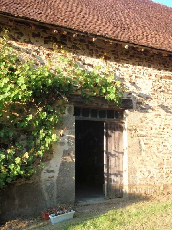 Maison à MAISON-FEYNE