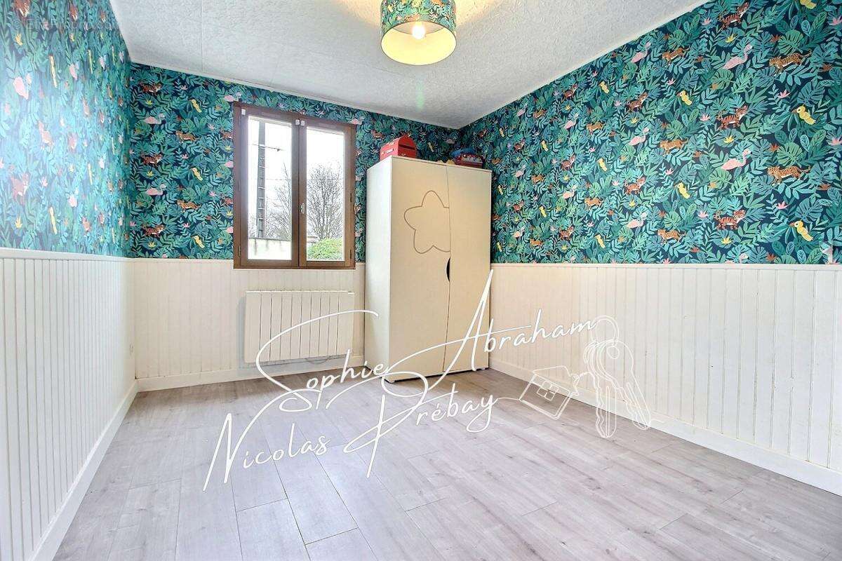 Maison à BAZOCHES-LES-GALLERANDES