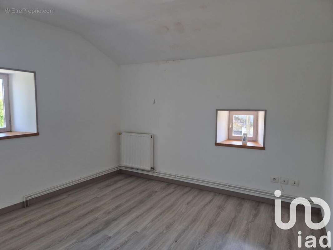 Photo 8 - Maison à SURIN