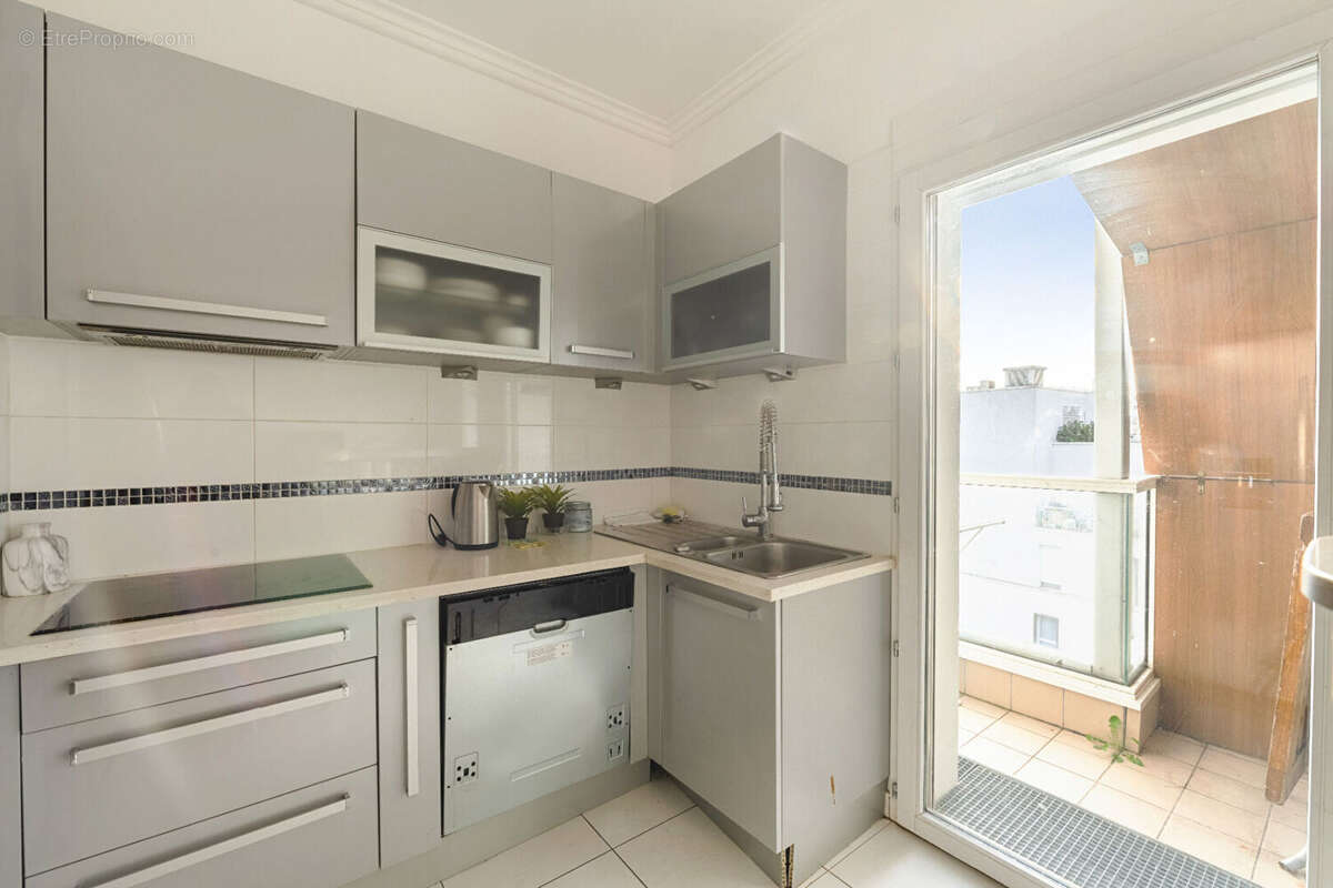 Appartement à ISSY-LES-MOULINEAUX