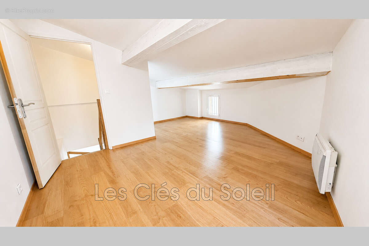 Maison à CAMPS-LA-SOURCE