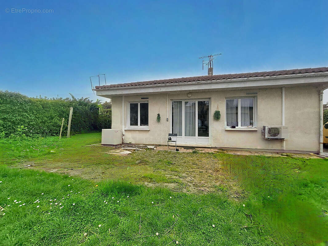 Maison à rénover offrant un beau potentiel d'aménagement - photo 10