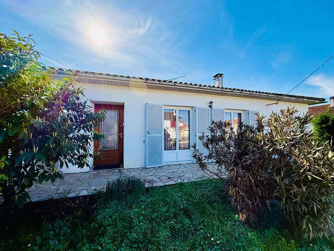 Maison à SAINT-SYLVESTRE-SUR-LOT