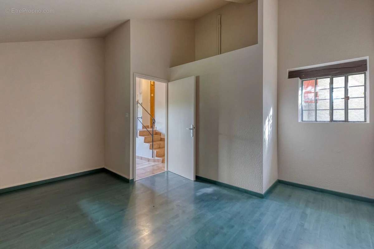 Maison à ECHIROLLES