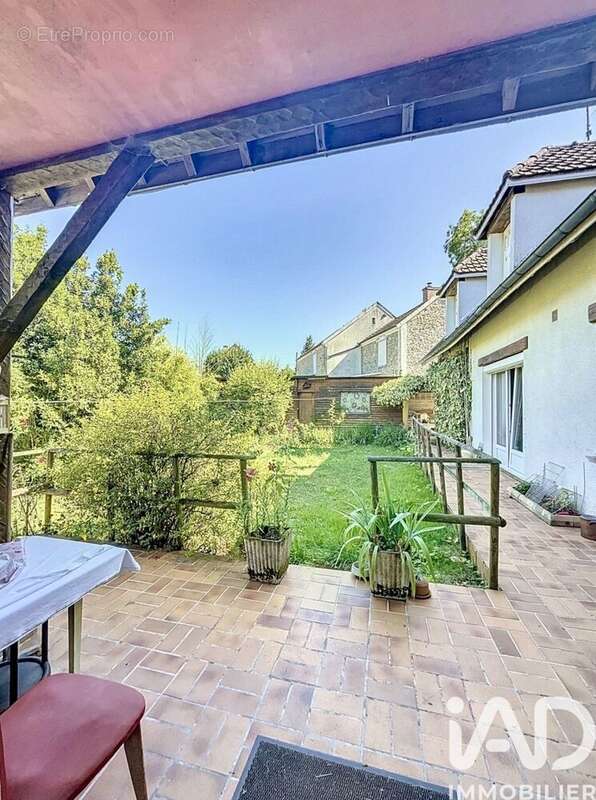 Maison 190 m² à Passy-Grigny  - photo 2