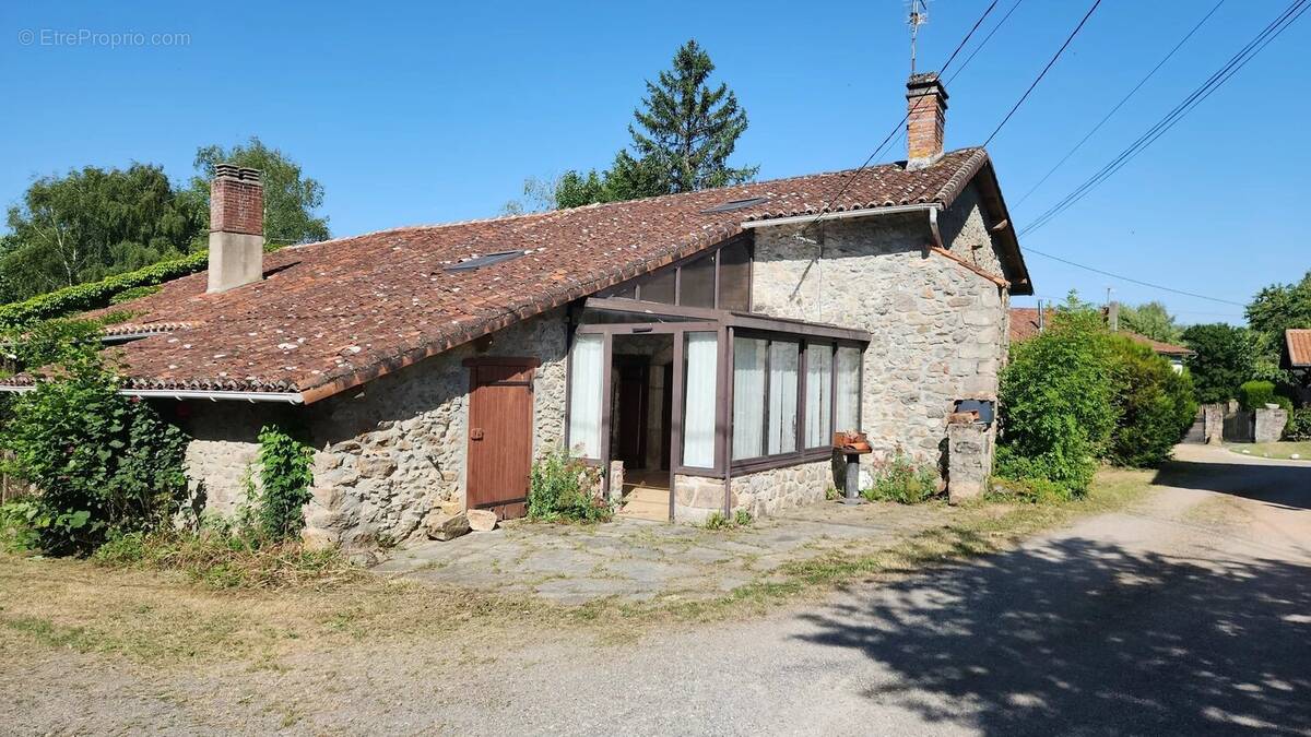 Maison à SAULGOND