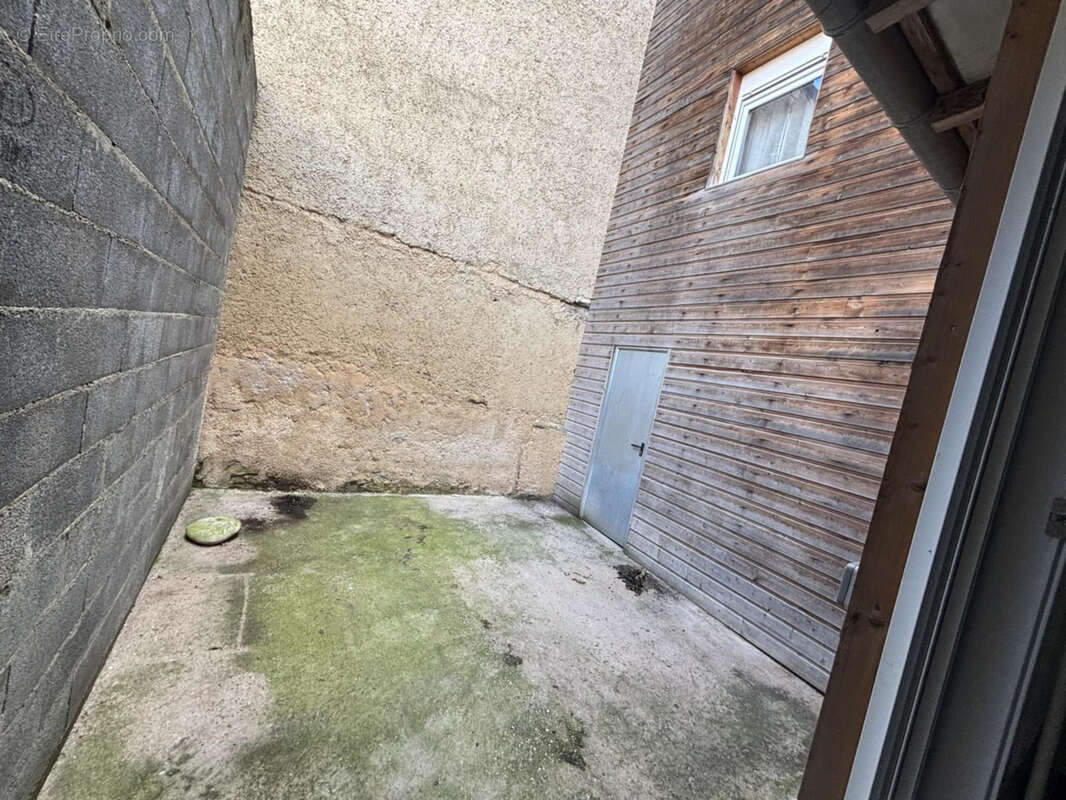 Maison à VIGNEULLES-LES-HATTONCHATEL