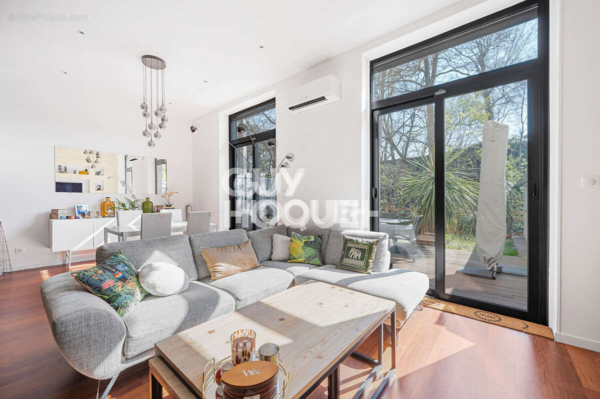 Maison d'exception -128 m2 -100 m2 de jardin arboré - photo 18