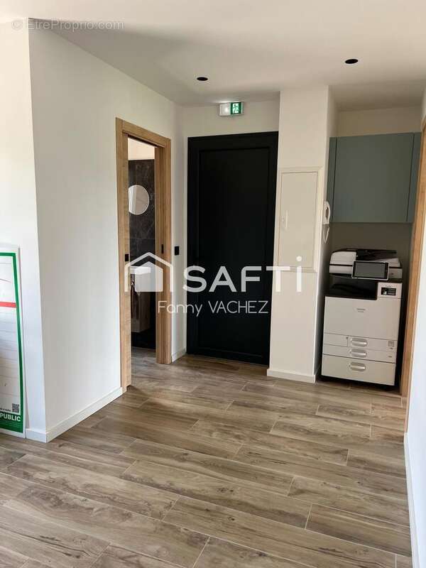 Photo 4 - Commerce à MONTAUROUX